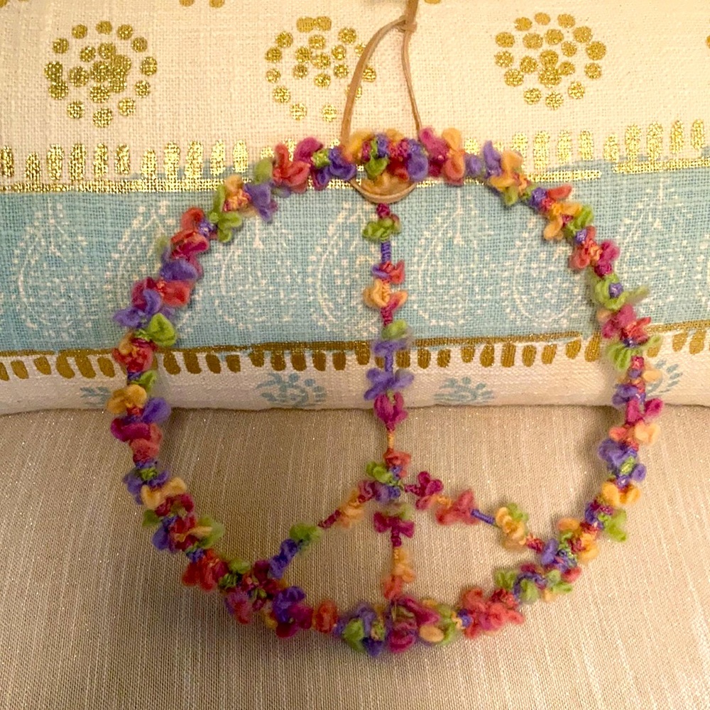 NWT Handmade Boho Peace Sign Wall Hanging
